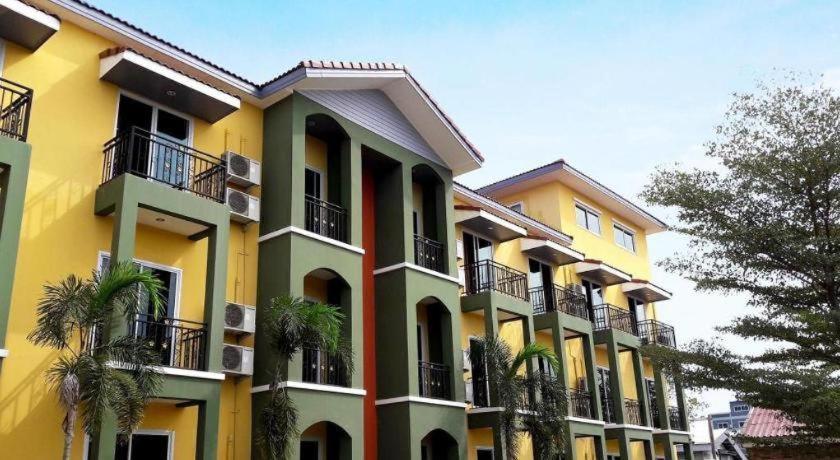 B2 Buriram Boutique And Budget Hotel Exterior photo